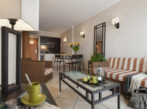 Отель Oh Nice Caledonia