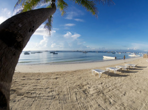 Alona Vida Beach Resort