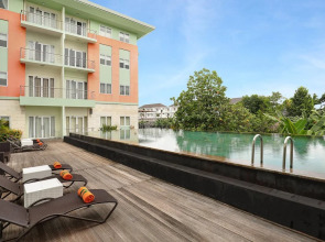 HARRIS Hotel & Residence Riverview Kuta Bali