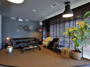 La Meridiana Bleisure Hotel