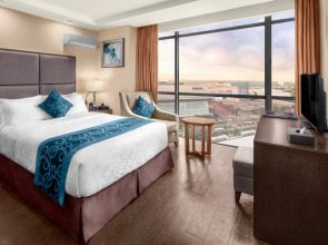 Golden Phoenix Hotel - Manila