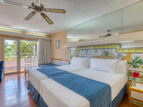 Playavera Hotel - Naturist Friendly