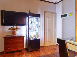 Jiwoljang Guest House