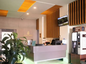 Urban Green Hotel & Suites