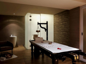 Pullman New Delhi Aerocity Hotel