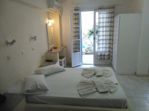 Stratos Studios & Apartments