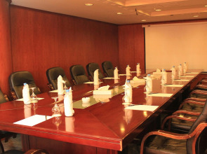 Cherry Maryski Hotel