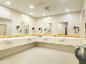 Sama-Sama Express KLIA Terminal 1 - Airside Transit Hotel