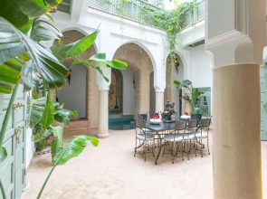 Riad Les Trois Palmiers El Bacha