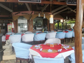 Amed Cafe & Hotel Kebun Wayan