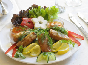 Fried Castle Hotel and Restaurant