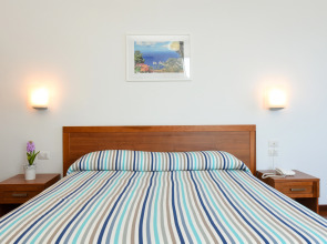 Villa Crawford - Religious Hospitality