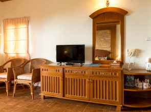 Lanta Casuarina Beach Resort