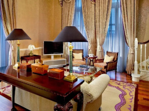 The College Green Hotel Dublin, Autograph Collection