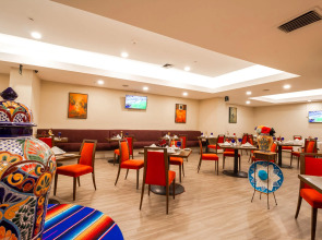 Отель Camino Real Aeropuerto Mexico