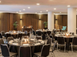 ibis Melbourne Hotel and Apartments