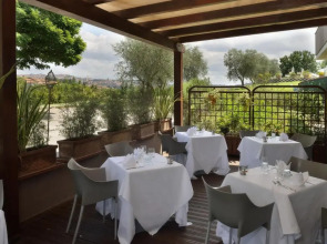 La Meridiana Bleisure Hotel