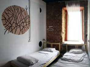 Fabrika Hostel&Gallery