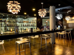 Hotel Tach Madrid Airport