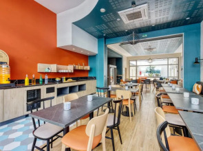 Appart'City Confort Paris Clichy Mairie