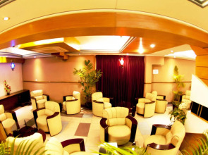 Hotel Tropical Daisy