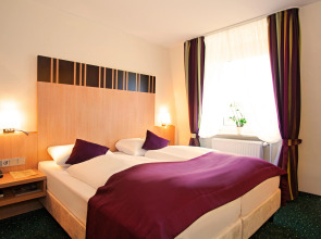 Star-Apart Hansa Hotel