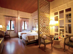 The Cha-am Methavalai Hotel