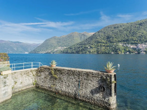 Your Private Harbour Nearby George Clooney