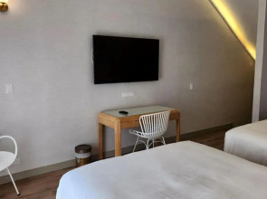 Cocoplum Beach Hotel