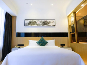 Paco Hotel Tiyuxilu Metro Guangzhou-Free Shuttle Bus during Canton Fair