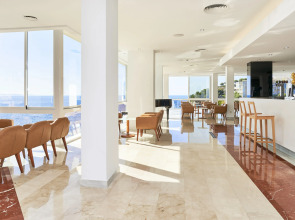 Globales Cala Vinas Adults Only 16+