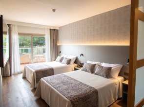 Golden Bahía de Tossa & Spa