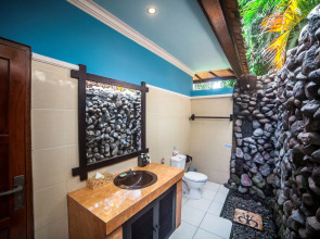 Man's Cottages and Spa