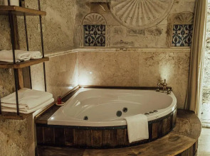 Отель Şah Saray Cave Suites Halal