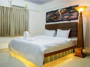 Khunsri Resort Pattaya