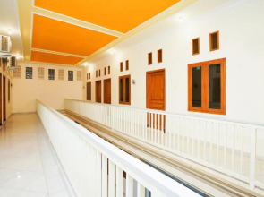 OYO 1642 Penginapan Anggrek Syariah 2