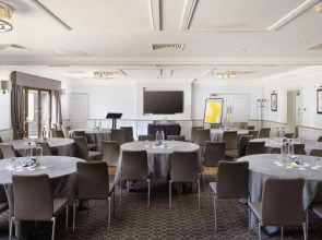 voco Oxford Spires by IHG