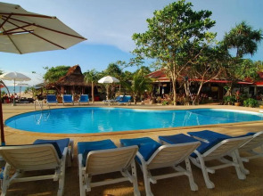 Lanta Nice Beach Resort