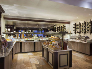 Ramada Hotel & Suites by Wyndham Bucharest North