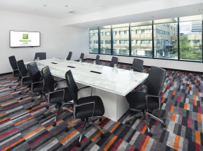 Holiday Inn Hotel & Suites Montreal Centre-ville Ouest by IHG