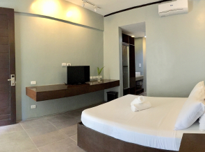 Seabird International Resort