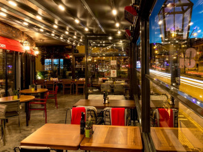 Motto Premium Hotel & Spa