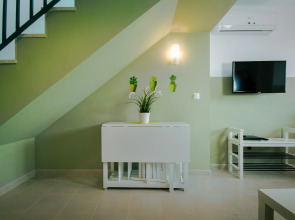 Holidays2Malaga Juan de Mena Apartments