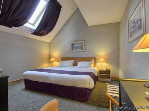 Le Parisis Paris Tour Eiffel