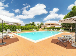 Noce Family Apt Shared Pool,volterra