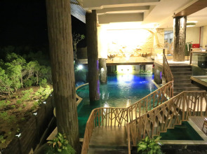 The Crystal Luxury Bay Resort Nusa Dua