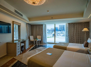 SUNRISE Alex Avenue Hotel