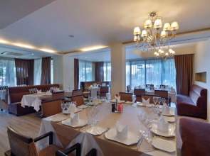 Отель Bellis Deluxe