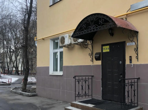 Tverskaya Street (Тверская Стрит) на улице Нижняя 5