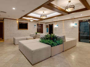 DoubleTree by Hilton Hotel Van